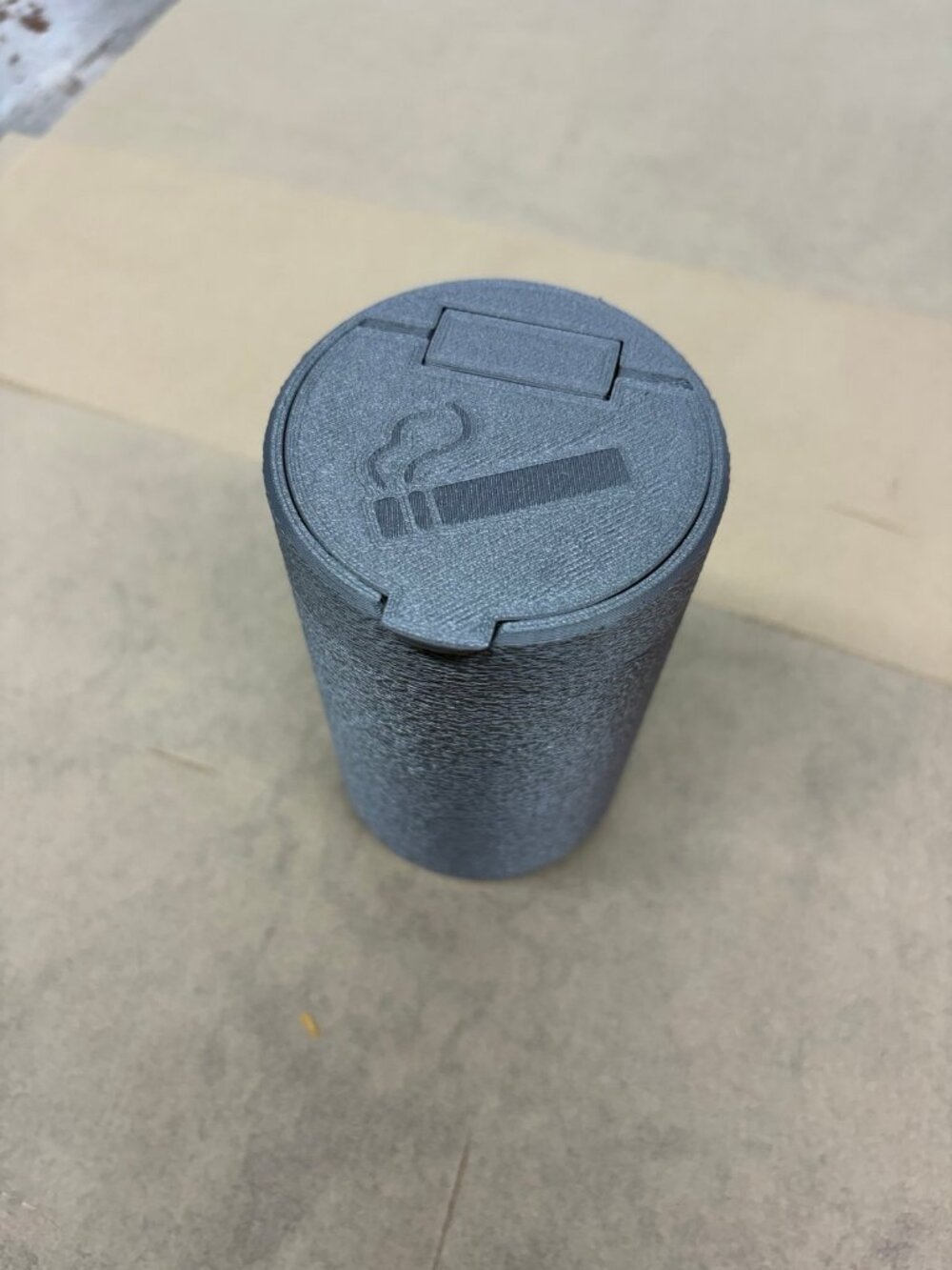 Ashtray - Picture 1 of 4